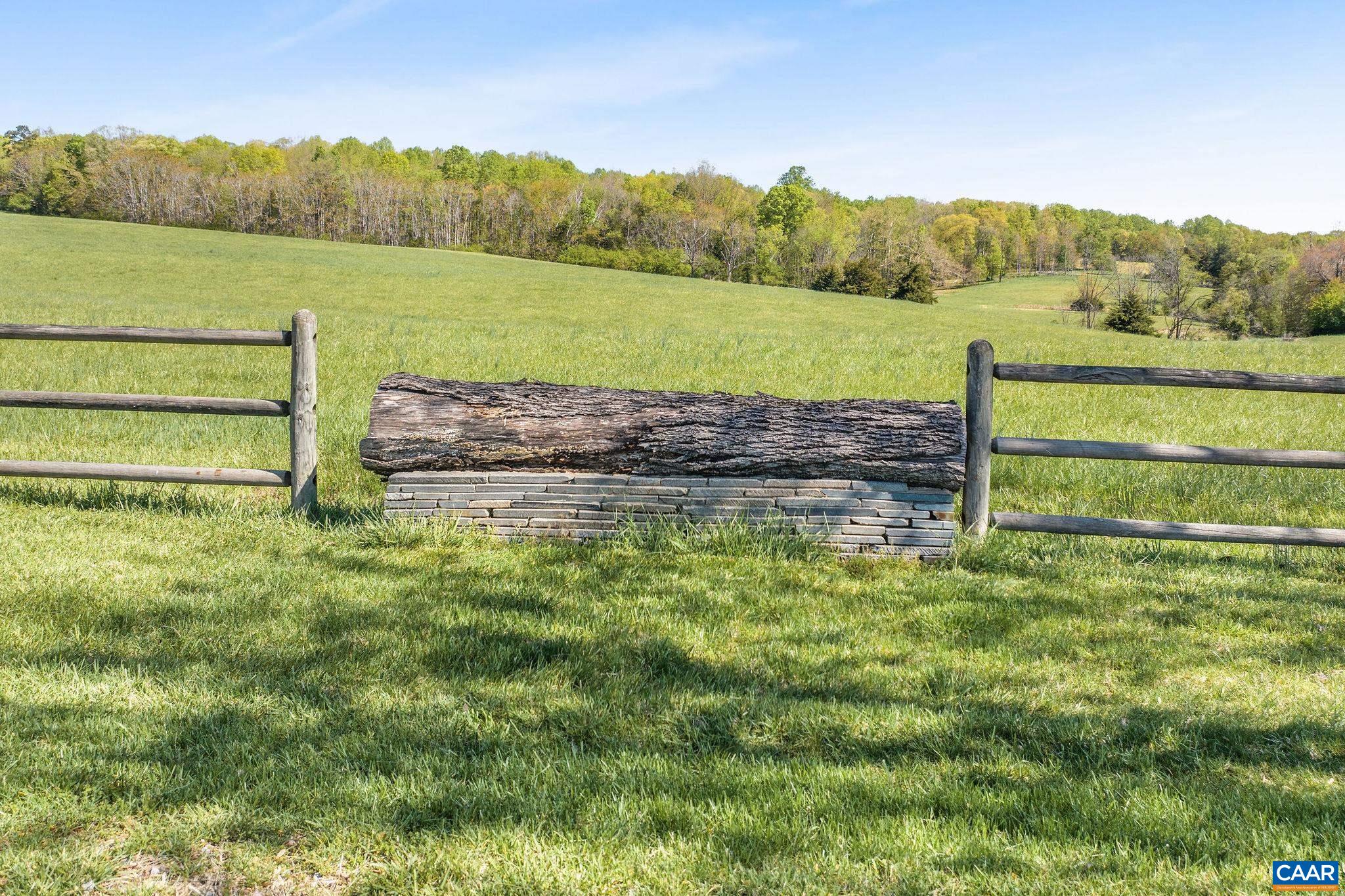 8199 Scottland Farm