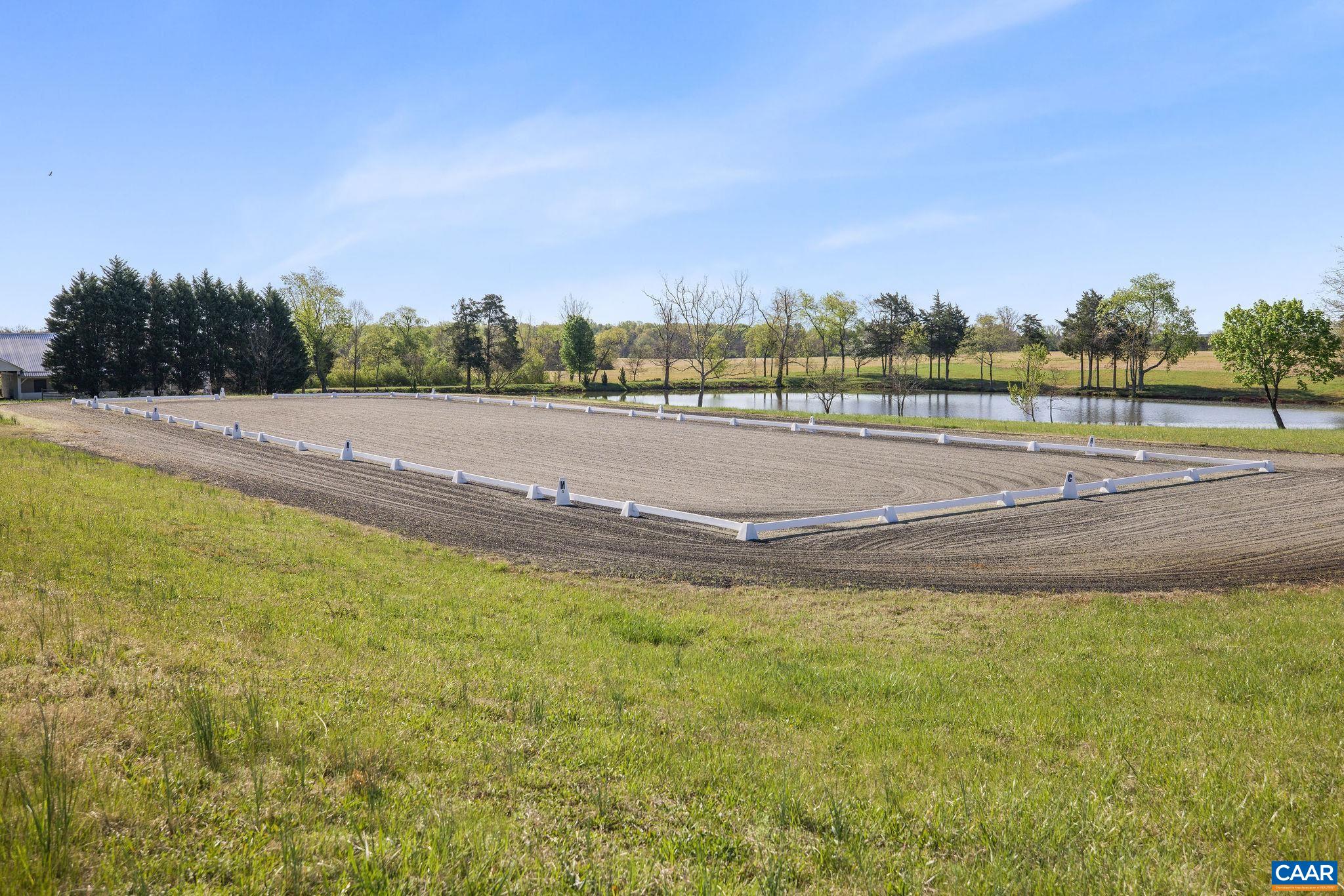 8199 Scottland Farm