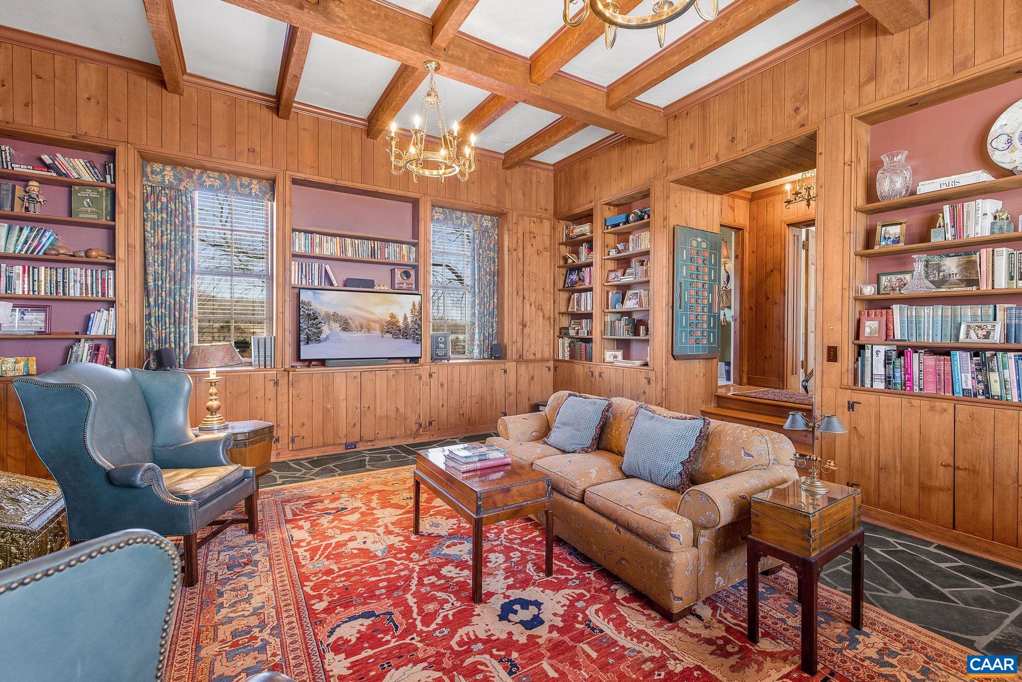 8199 Scottland Farm