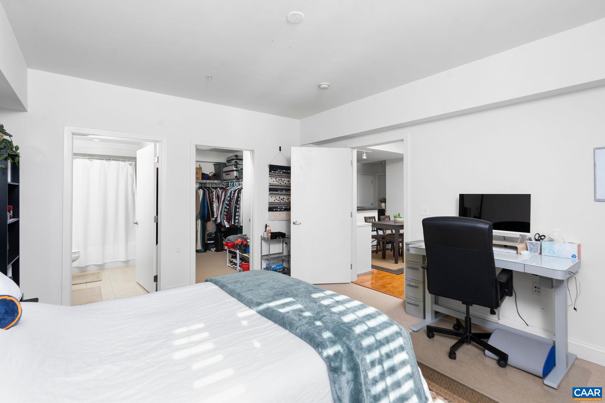 428 MONROE LN Unit: 306
