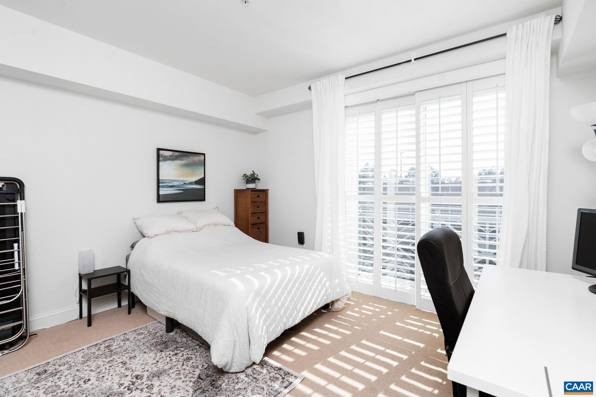 428 MONROE LN Unit: 306