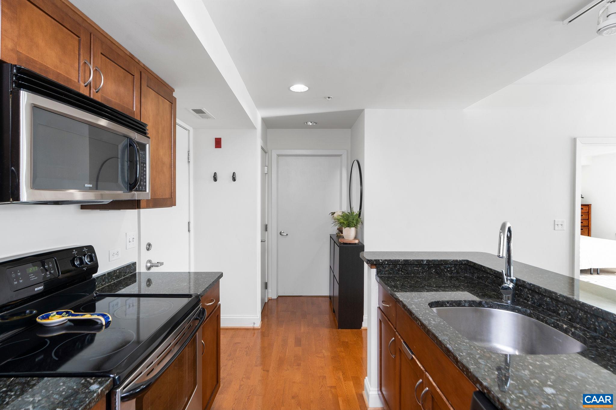 428 MONROE LN Unit: 306