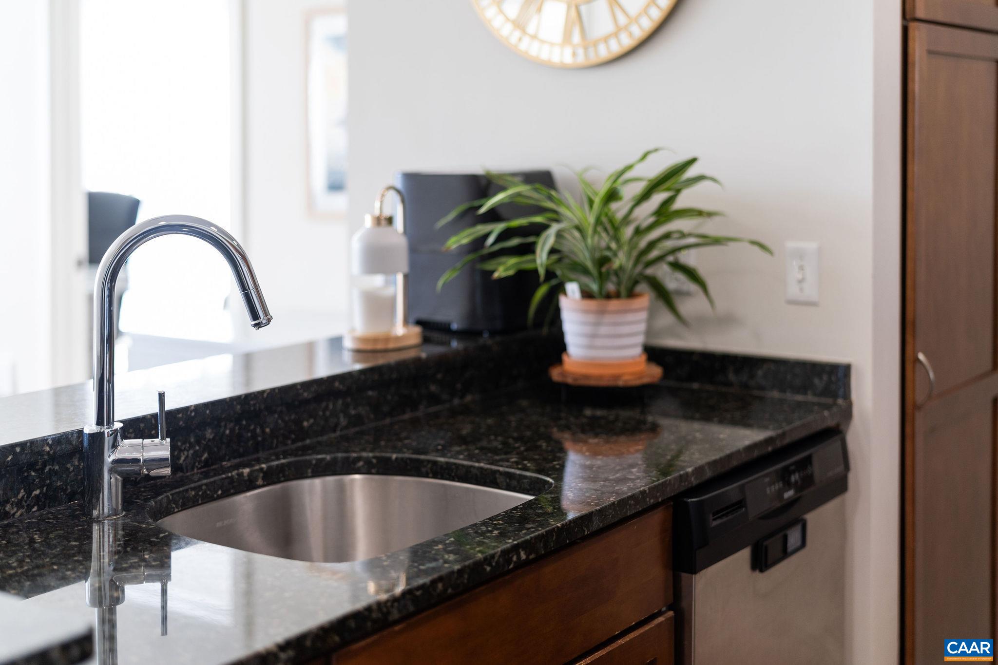 428 MONROE LN Unit: 306