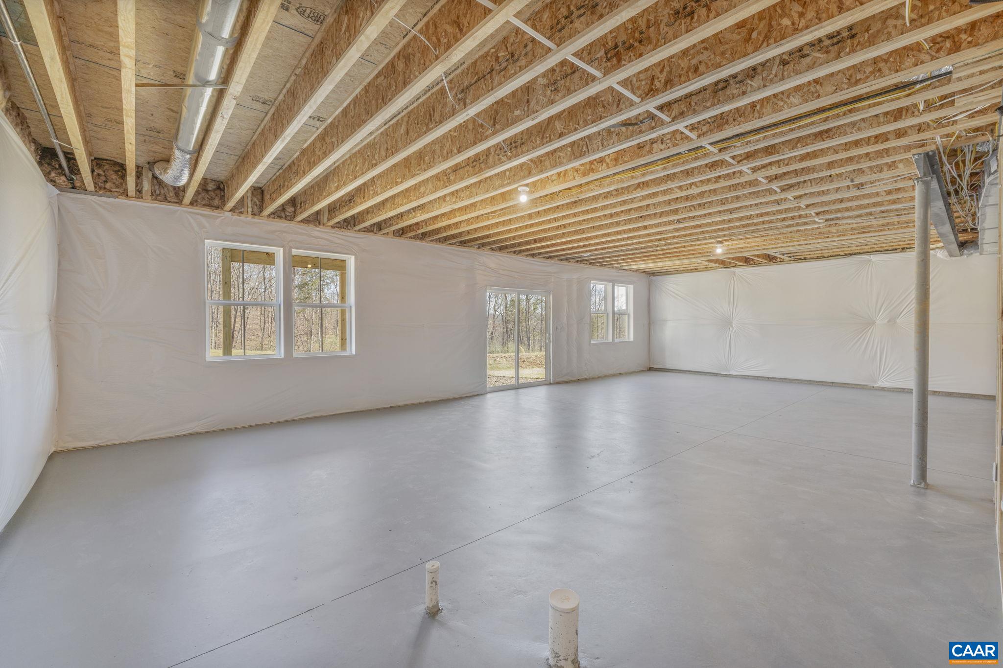 1222 LACONIA LN