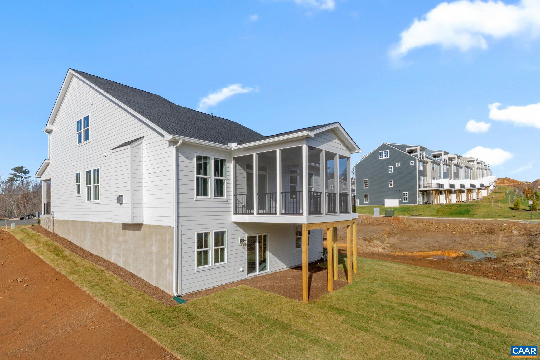 1222 LACONIA LN