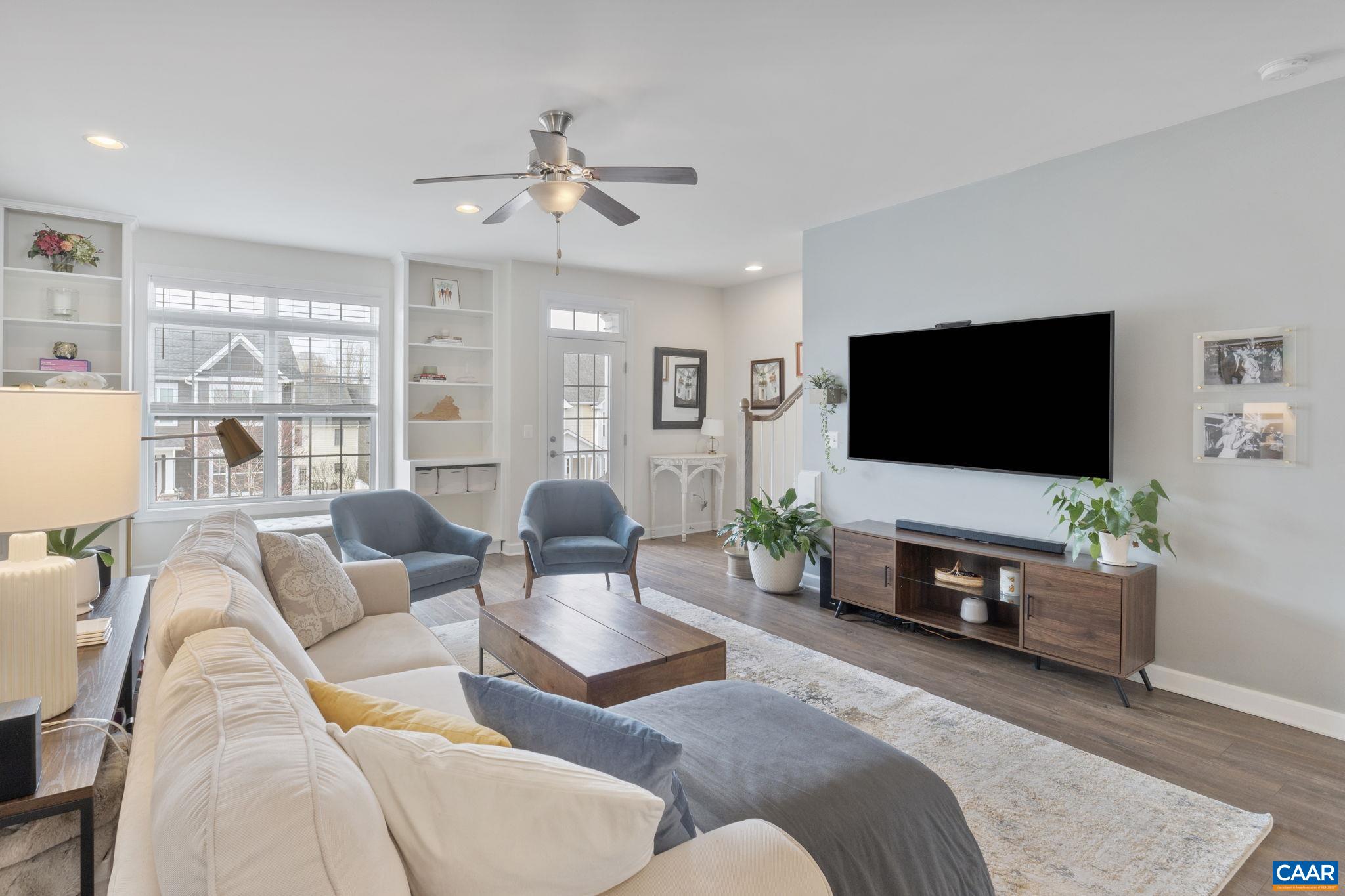 2424 WINTHROP DR