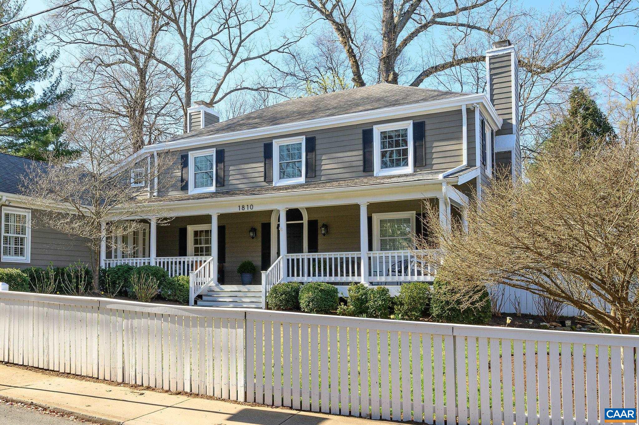 1810 EDGEWOOD LN