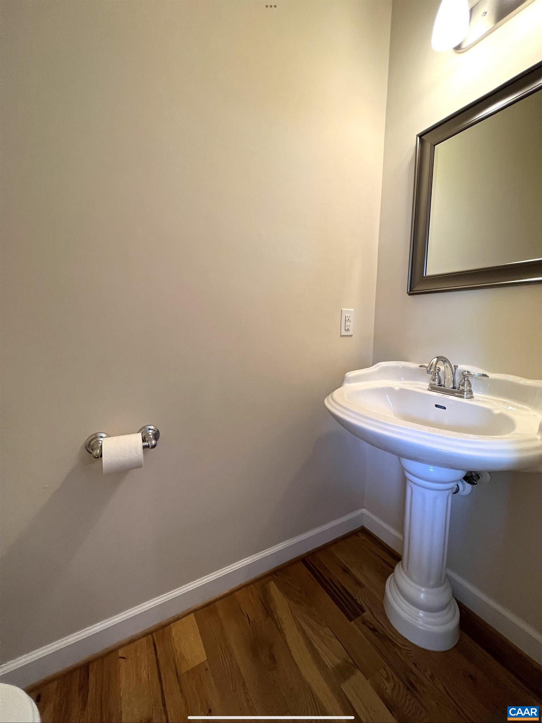251 HUNTLEY AVE