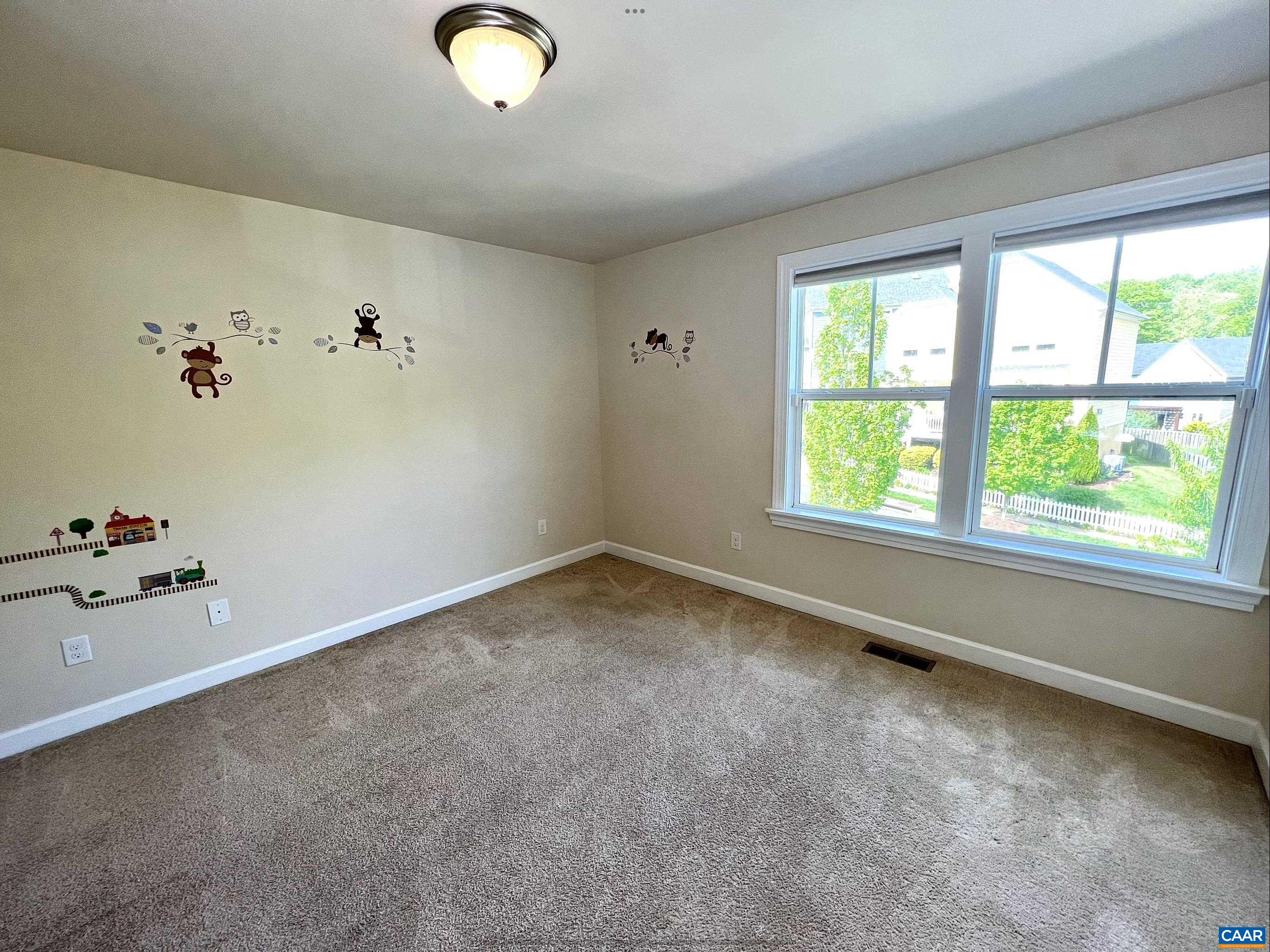 251 HUNTLEY AVE