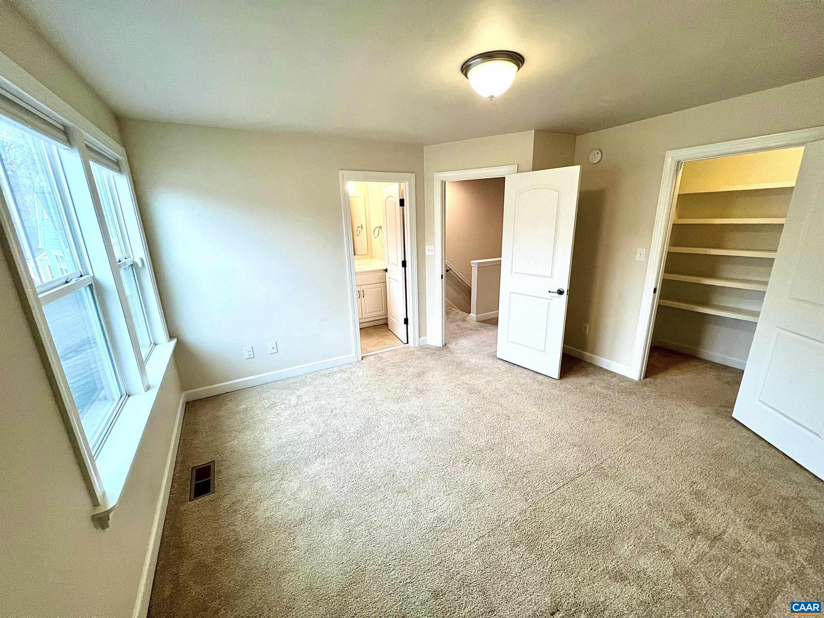 251 HUNTLEY AVE