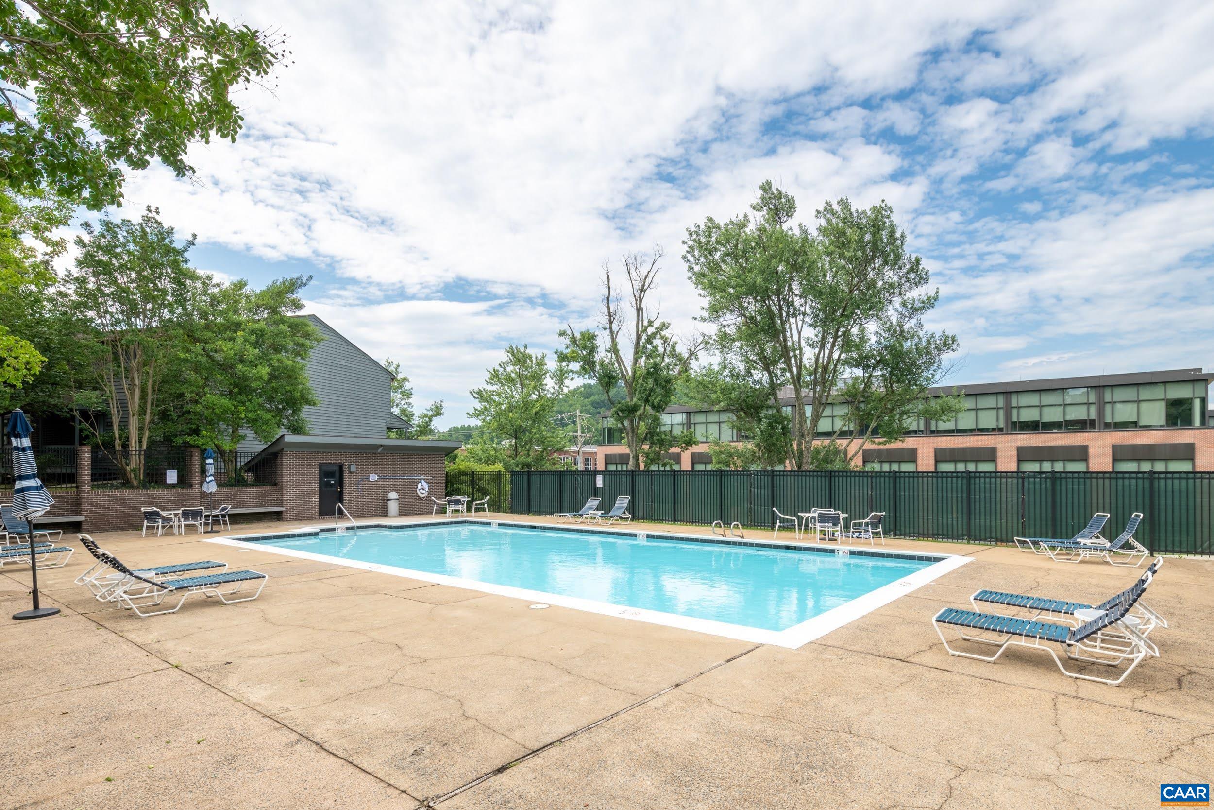 326 HARVEST DR