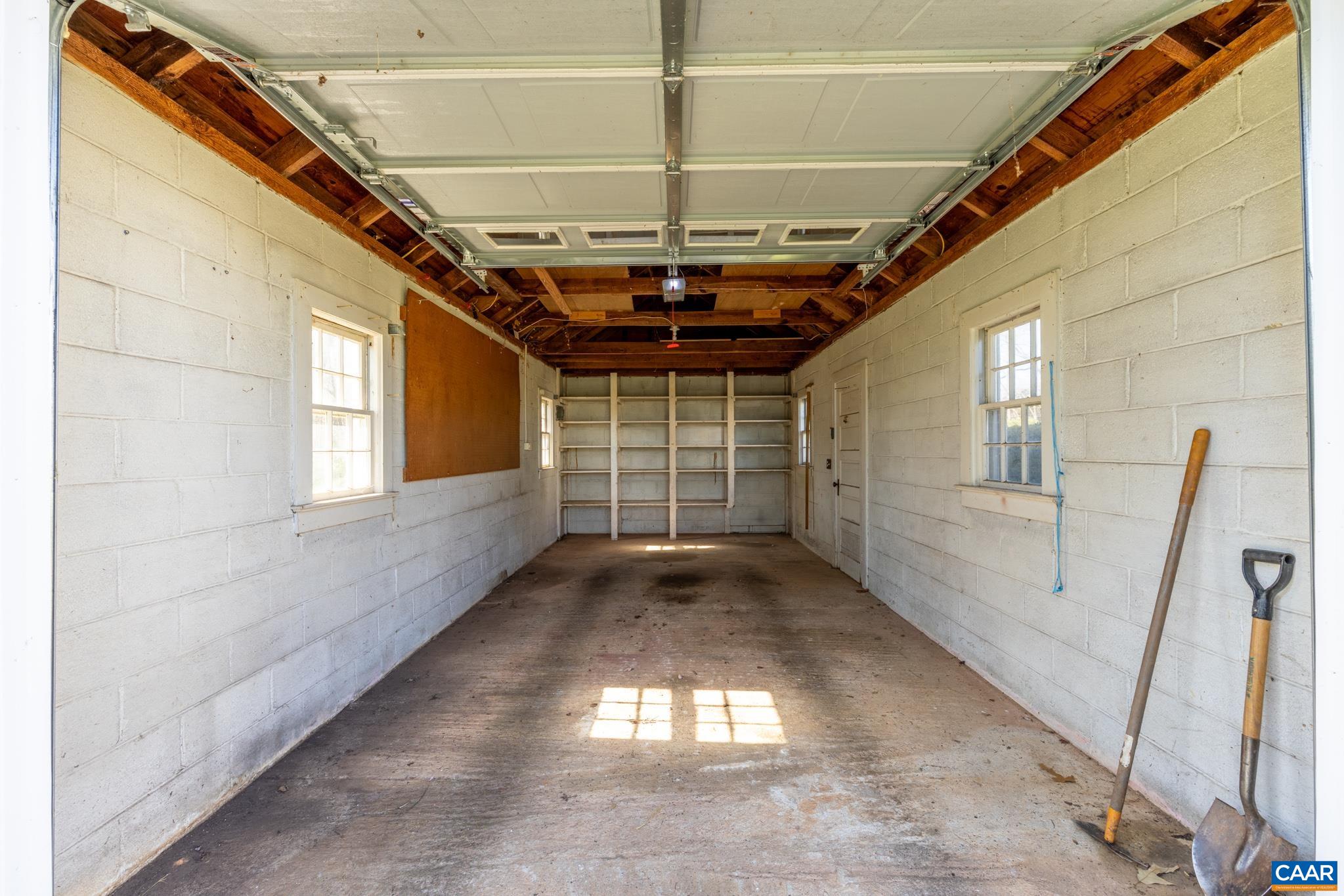 3188 ORANGE RD