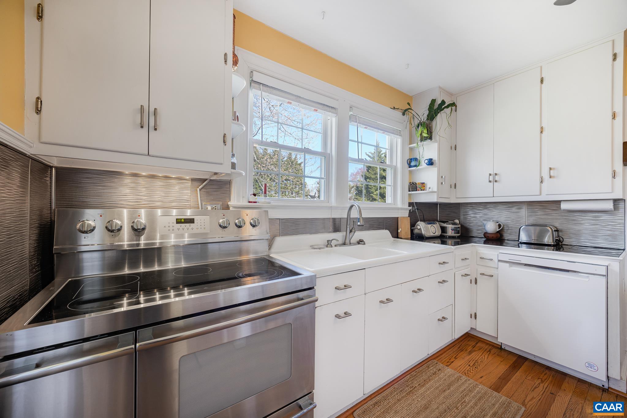 3188 ORANGE RD