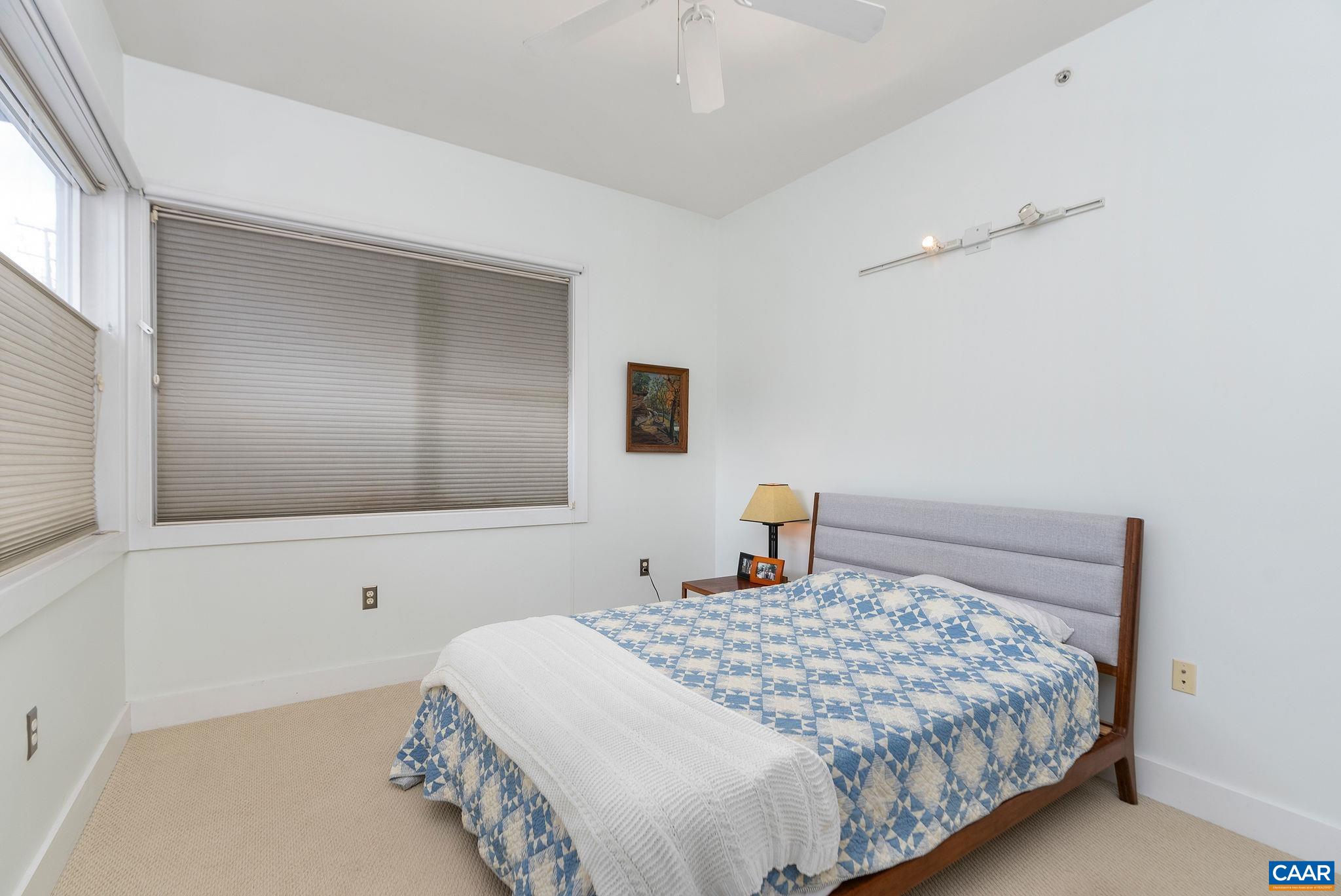 215 5TH ST SW Unit: 1A