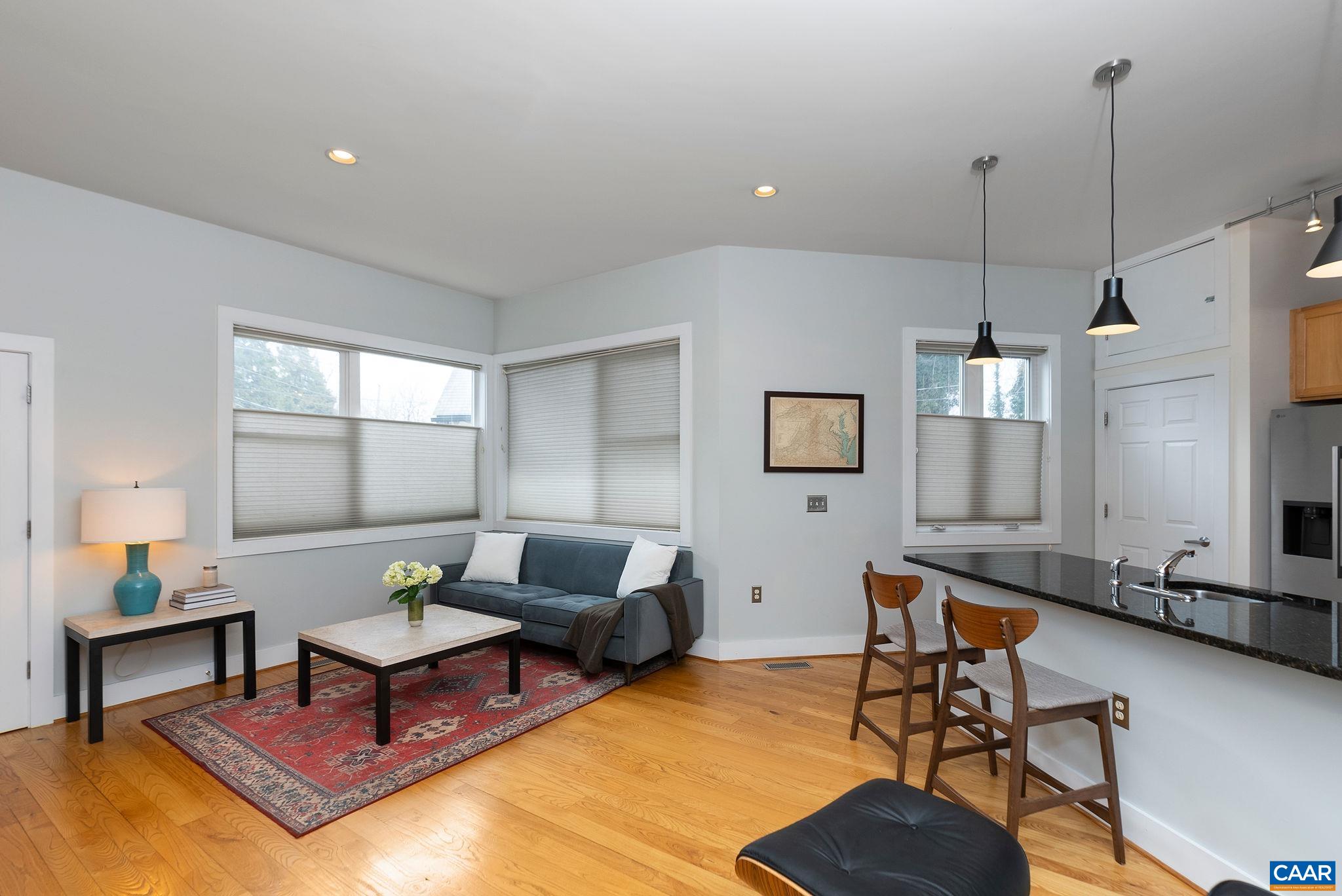 215 5TH ST SW Unit: 1A