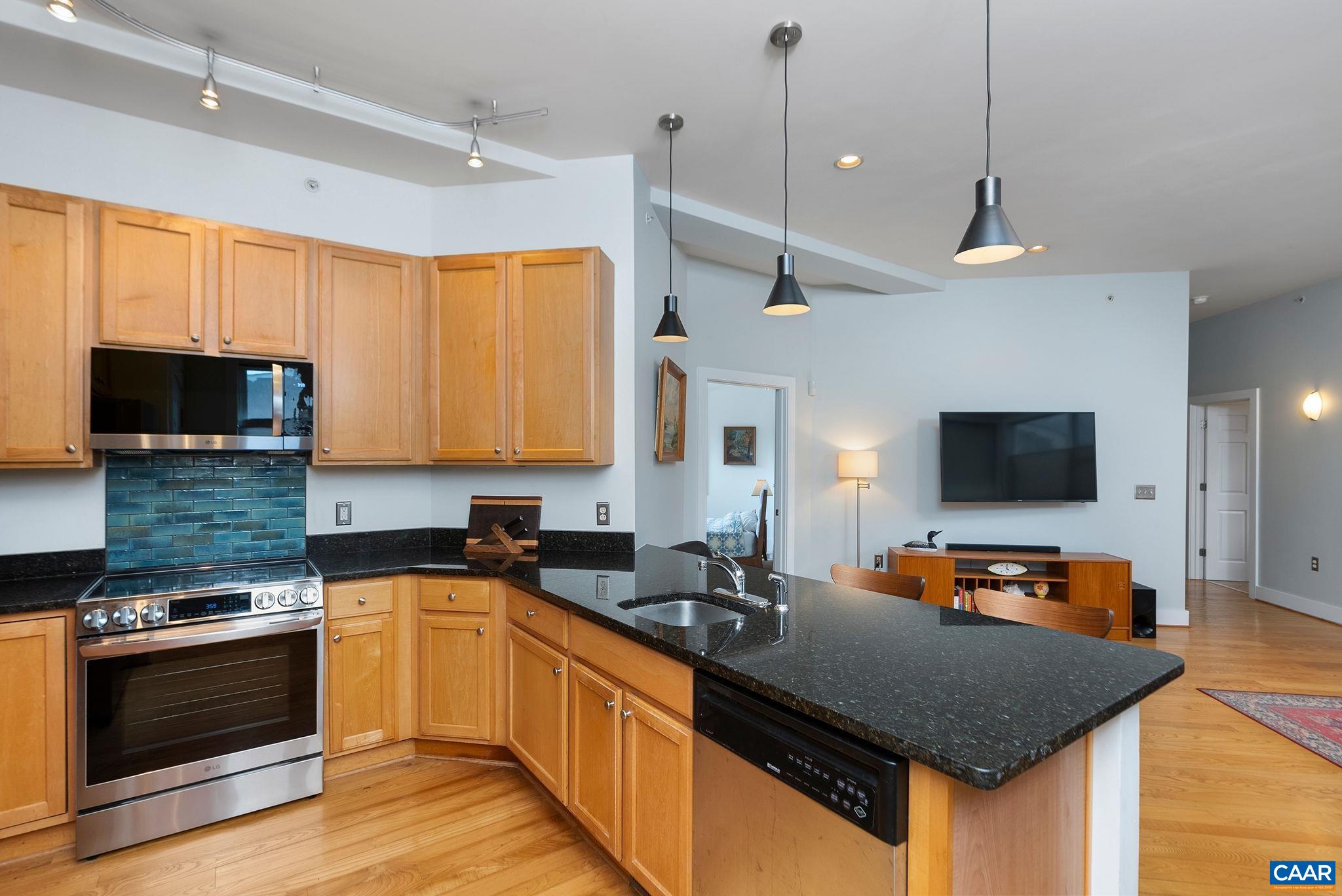 215 5TH ST SW Unit: 1A