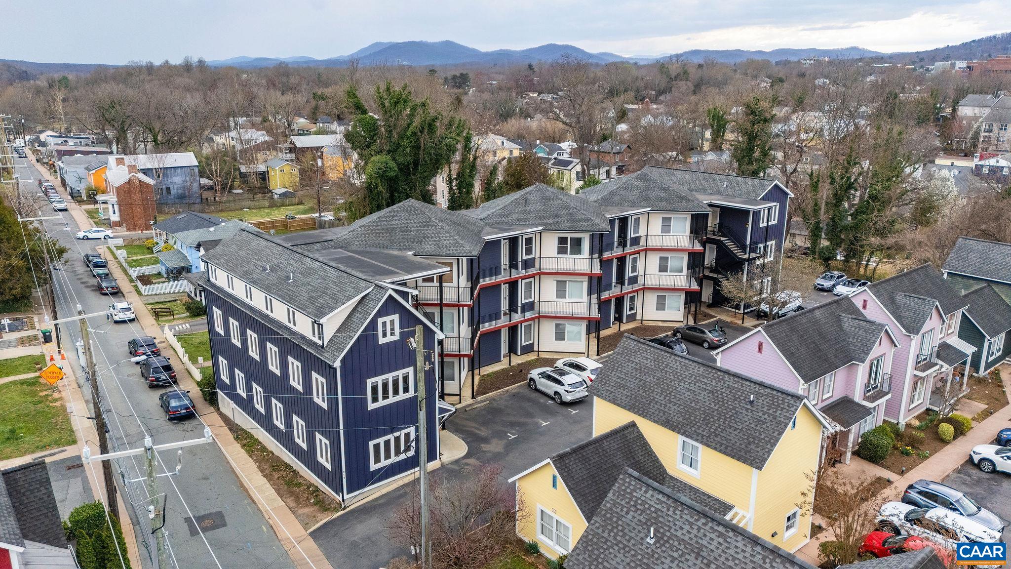 215 5TH ST SW Unit: 1A