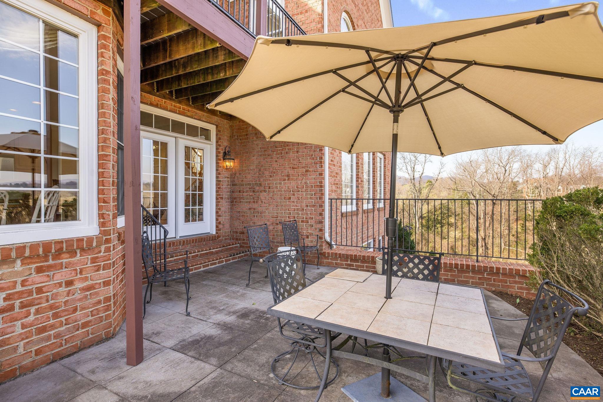 3160 ROCKS FARM CT