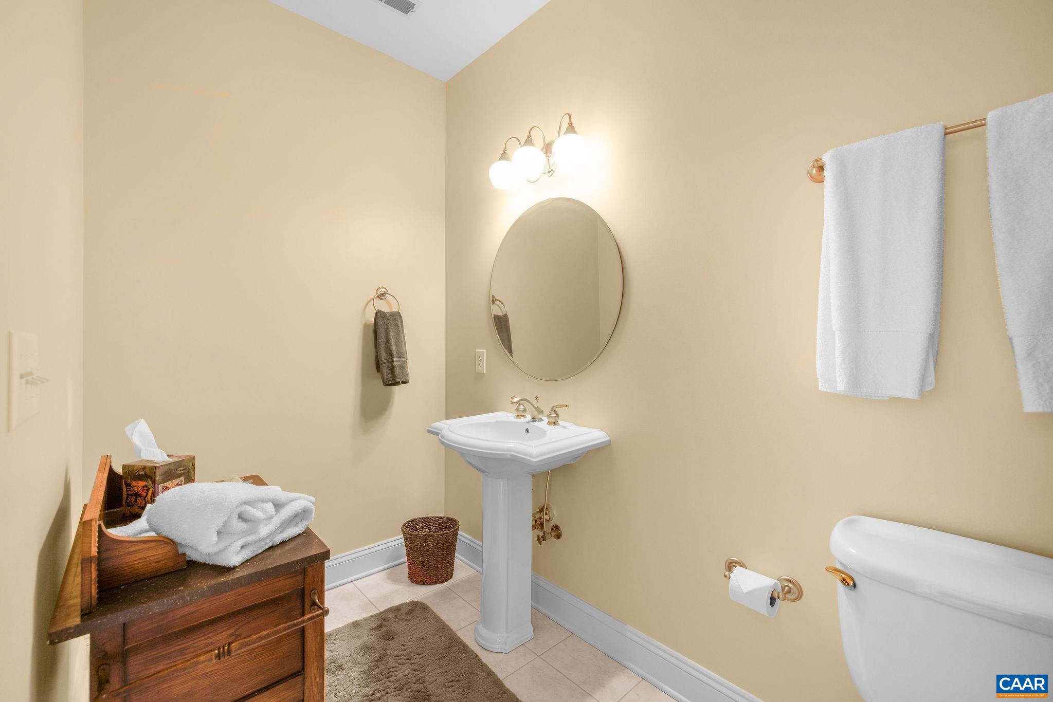 3160 ROCKS FARM CT
