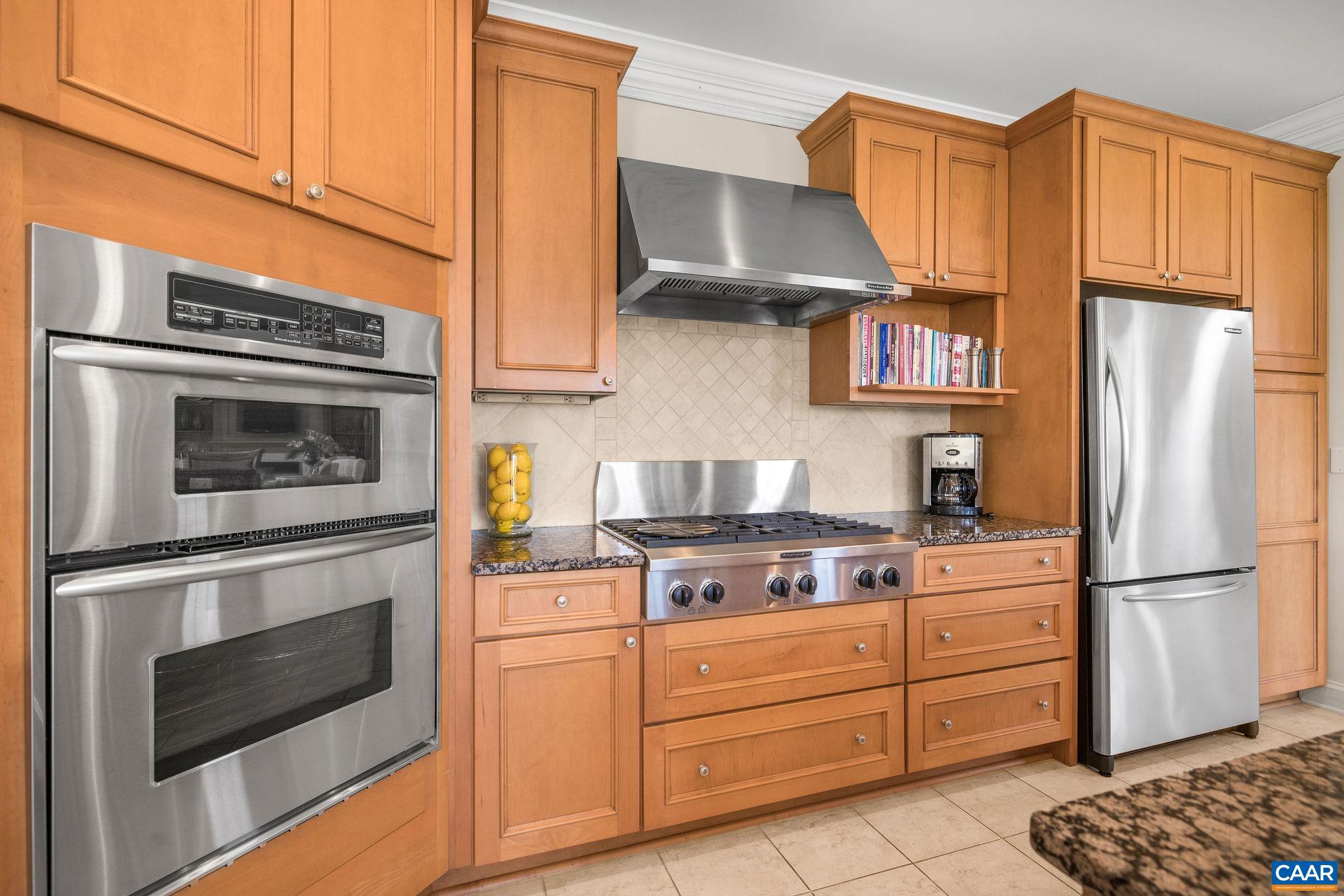 3160 ROCKS FARM CT
