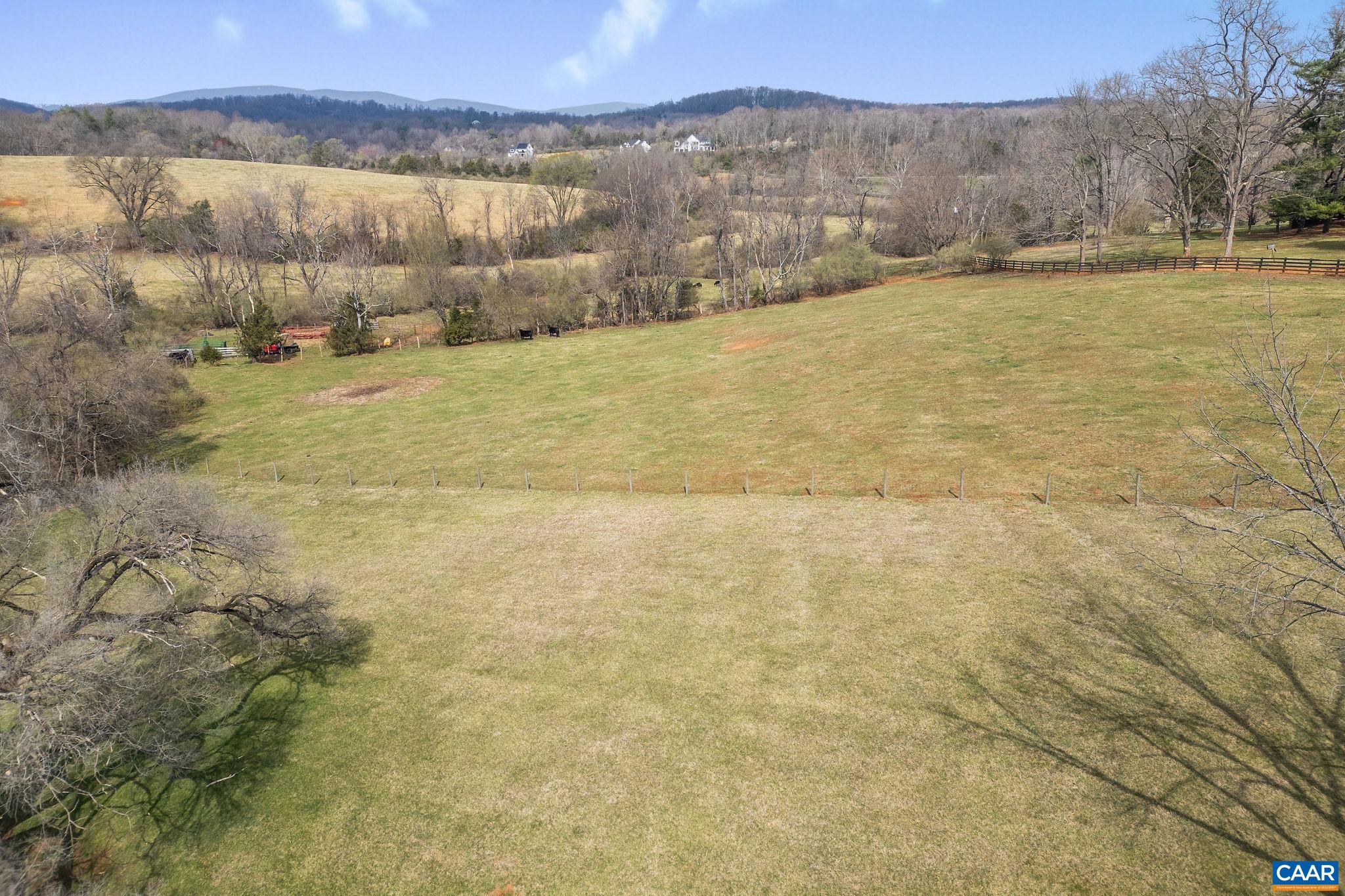 3160 ROCKS FARM CT