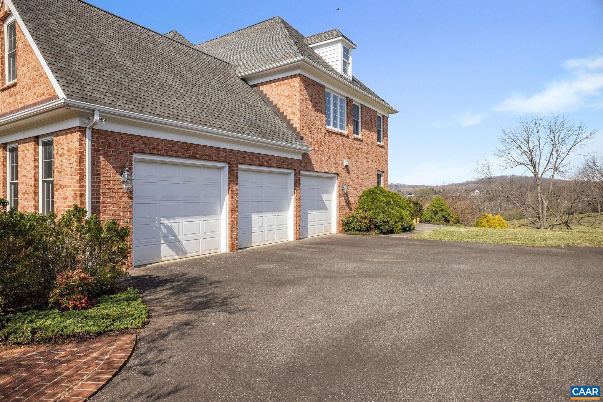 3160 ROCKS FARM CT