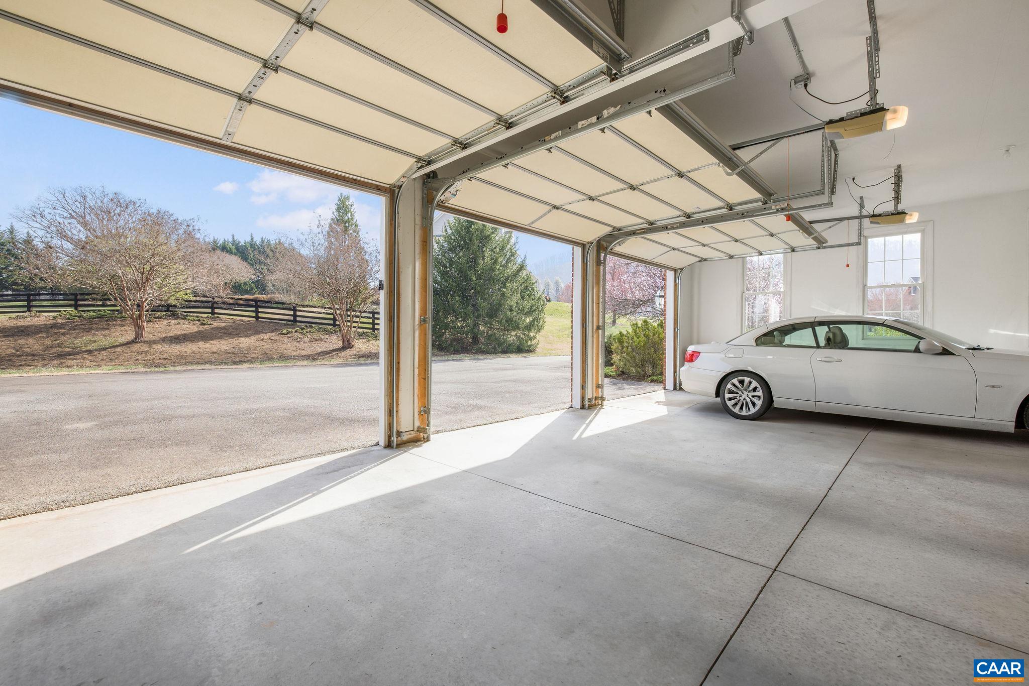 3160 ROCKS FARM CT