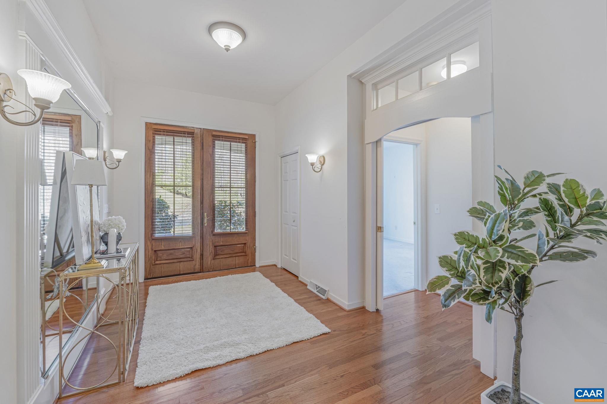 1347 SINGLETON LN