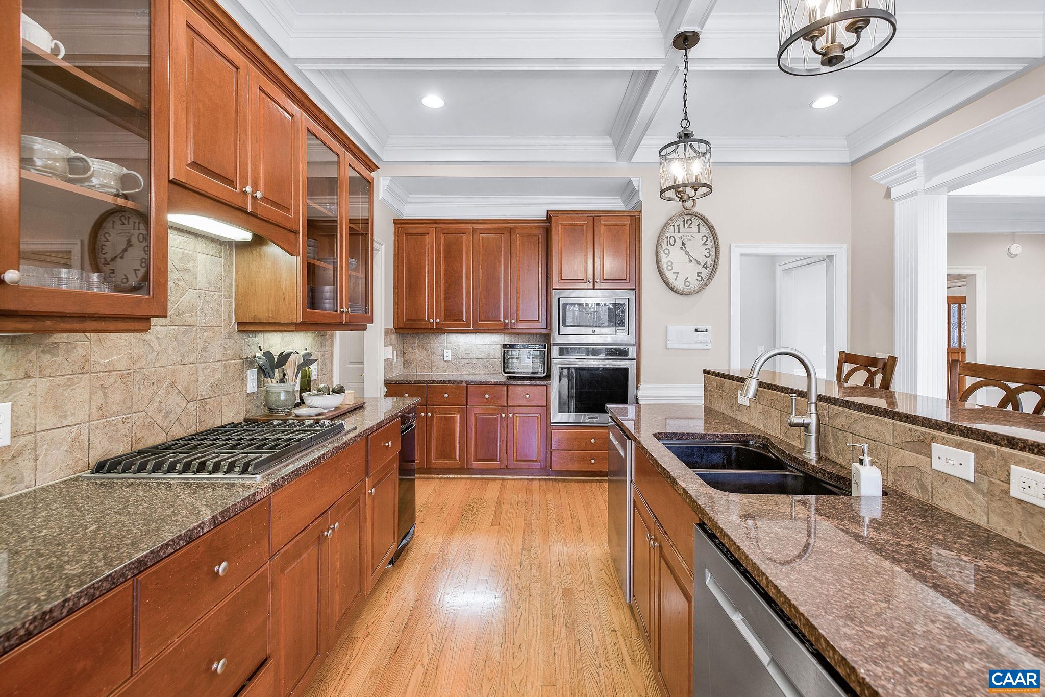 1880 GRAHAM CT