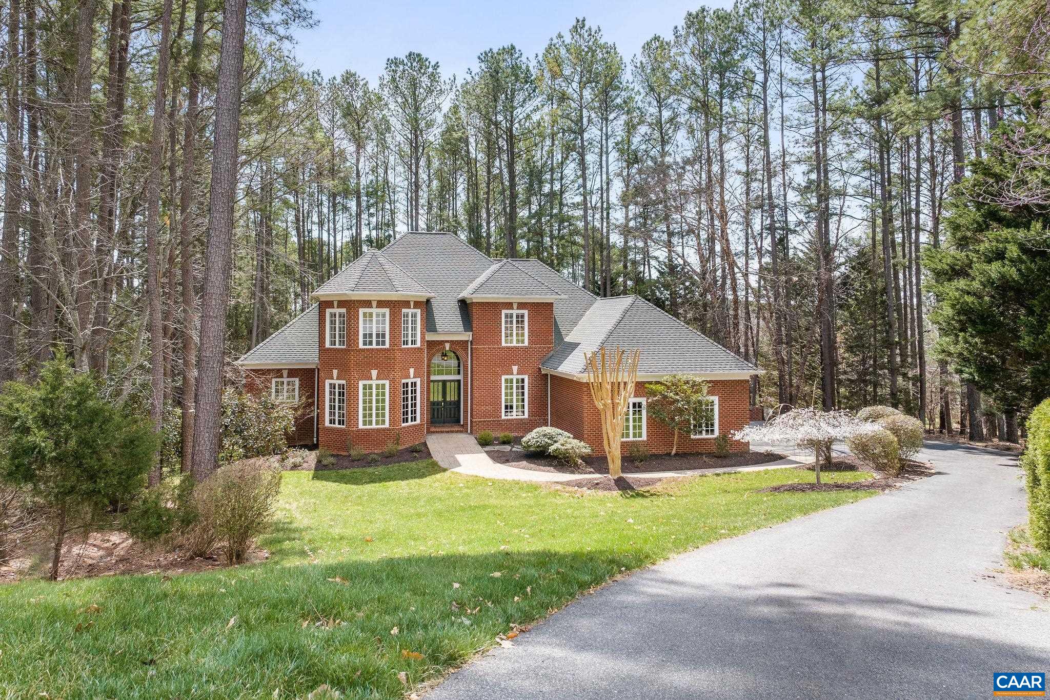 1880 GRAHAM CT