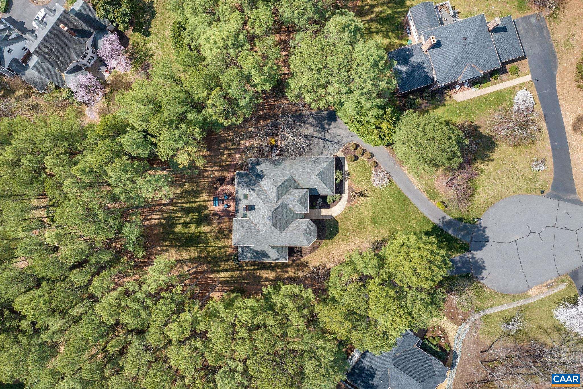 1880 GRAHAM CT