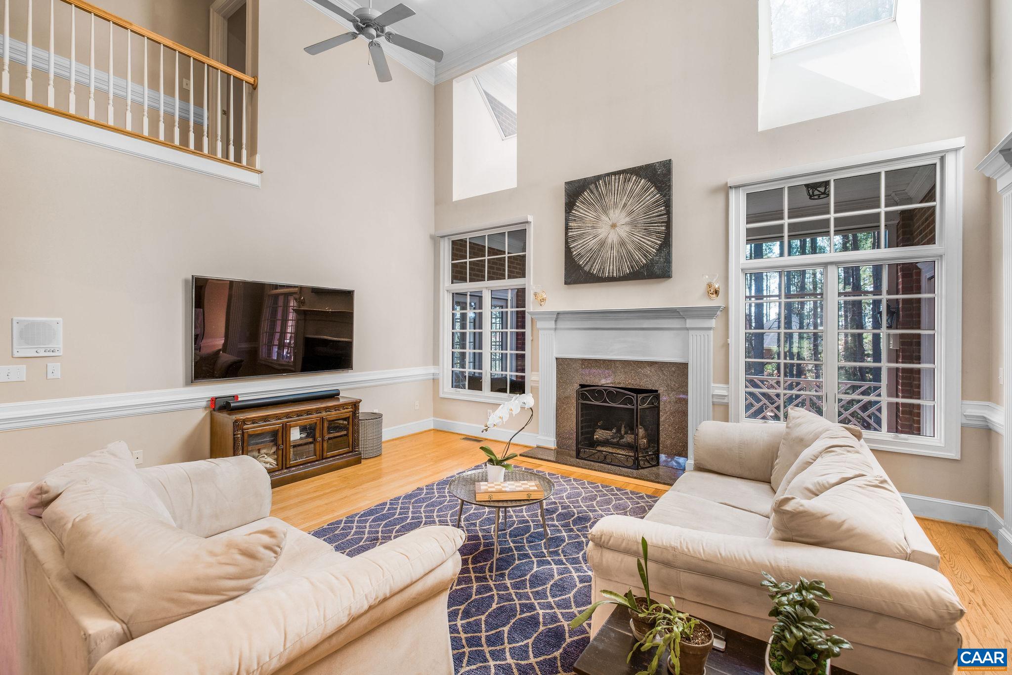 1880 GRAHAM CT