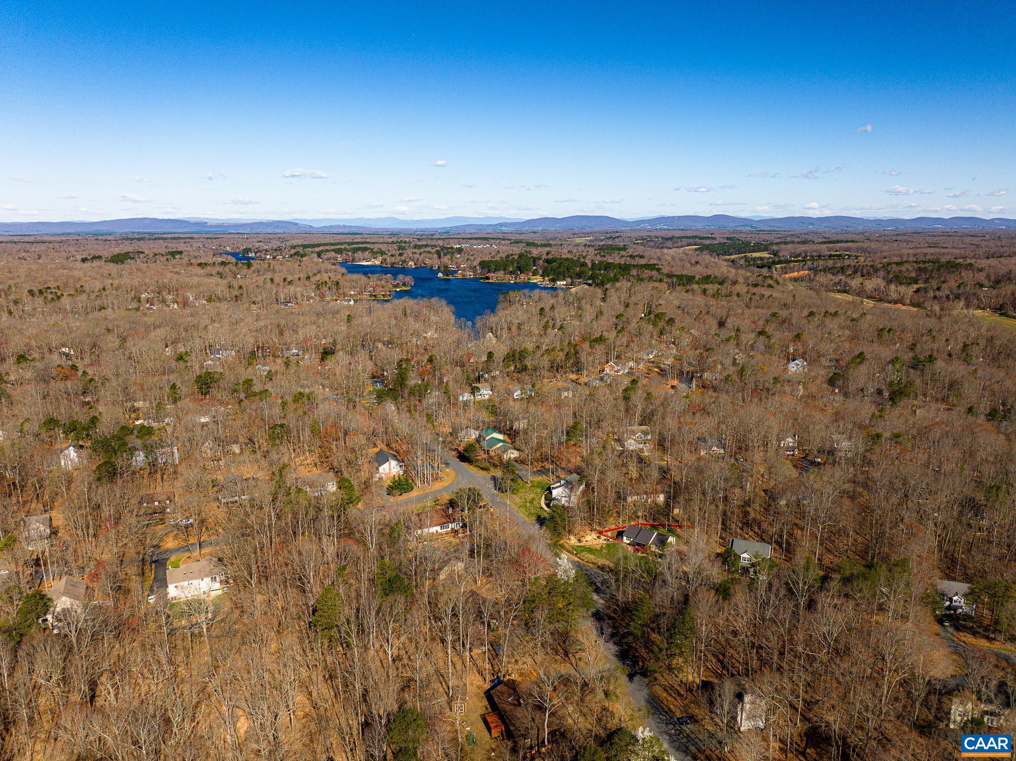 116 RIVERSIDE DR