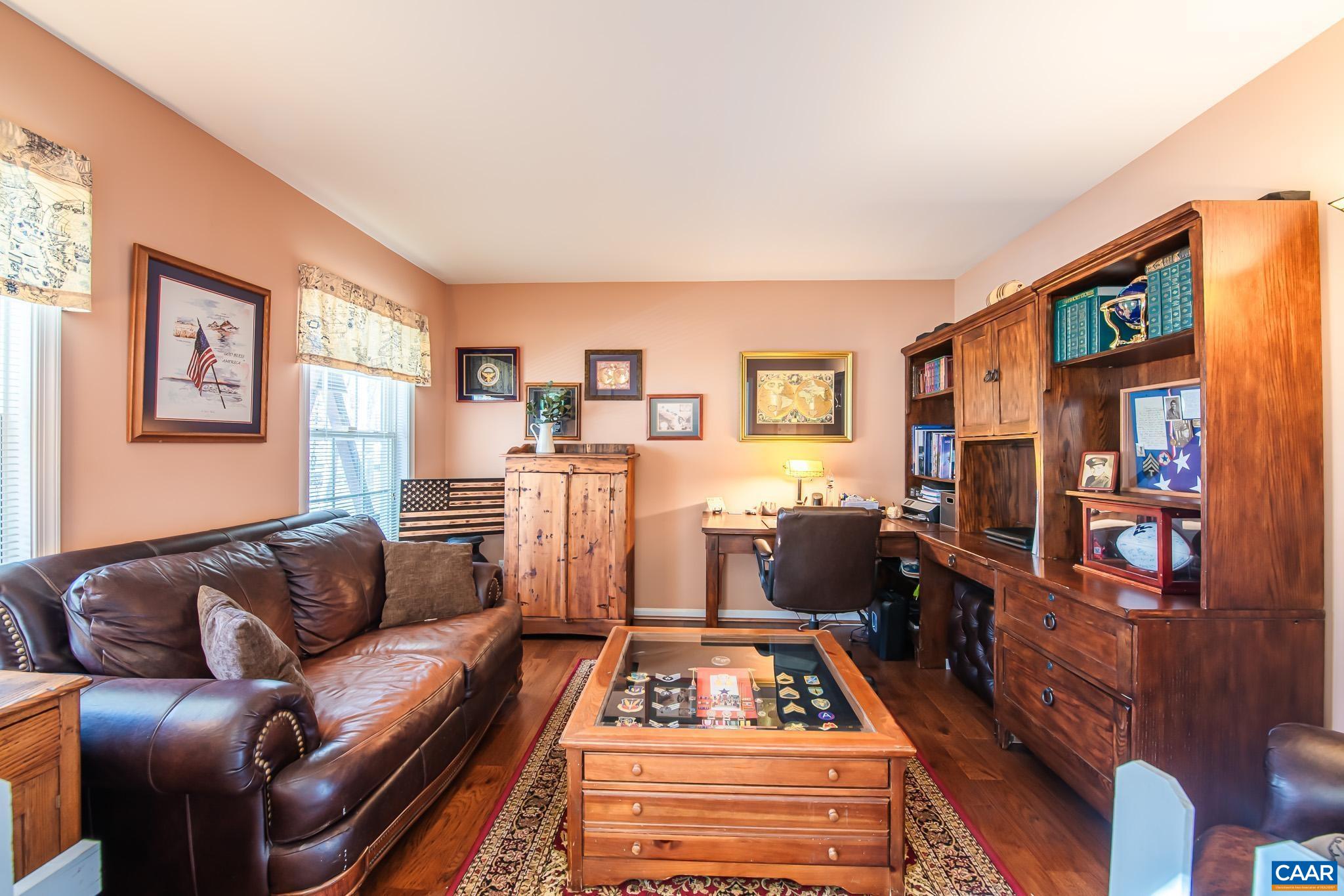 116 RIVERSIDE DR