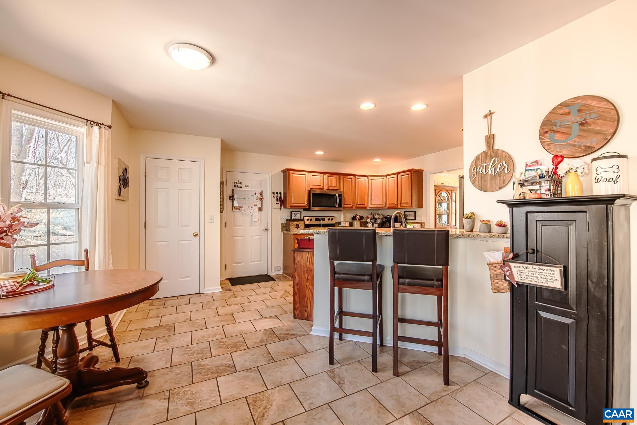 116 RIVERSIDE DR