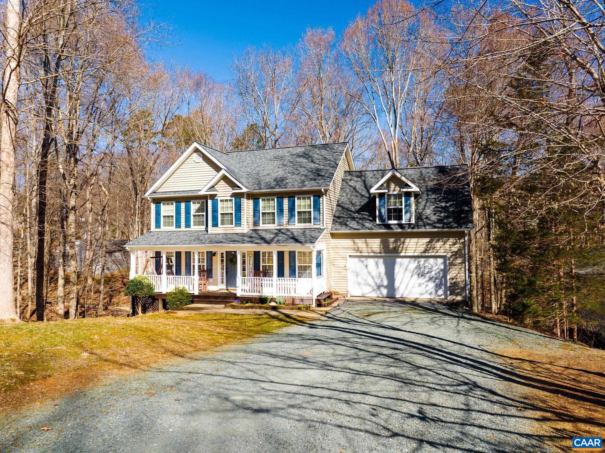 116 RIVERSIDE DR