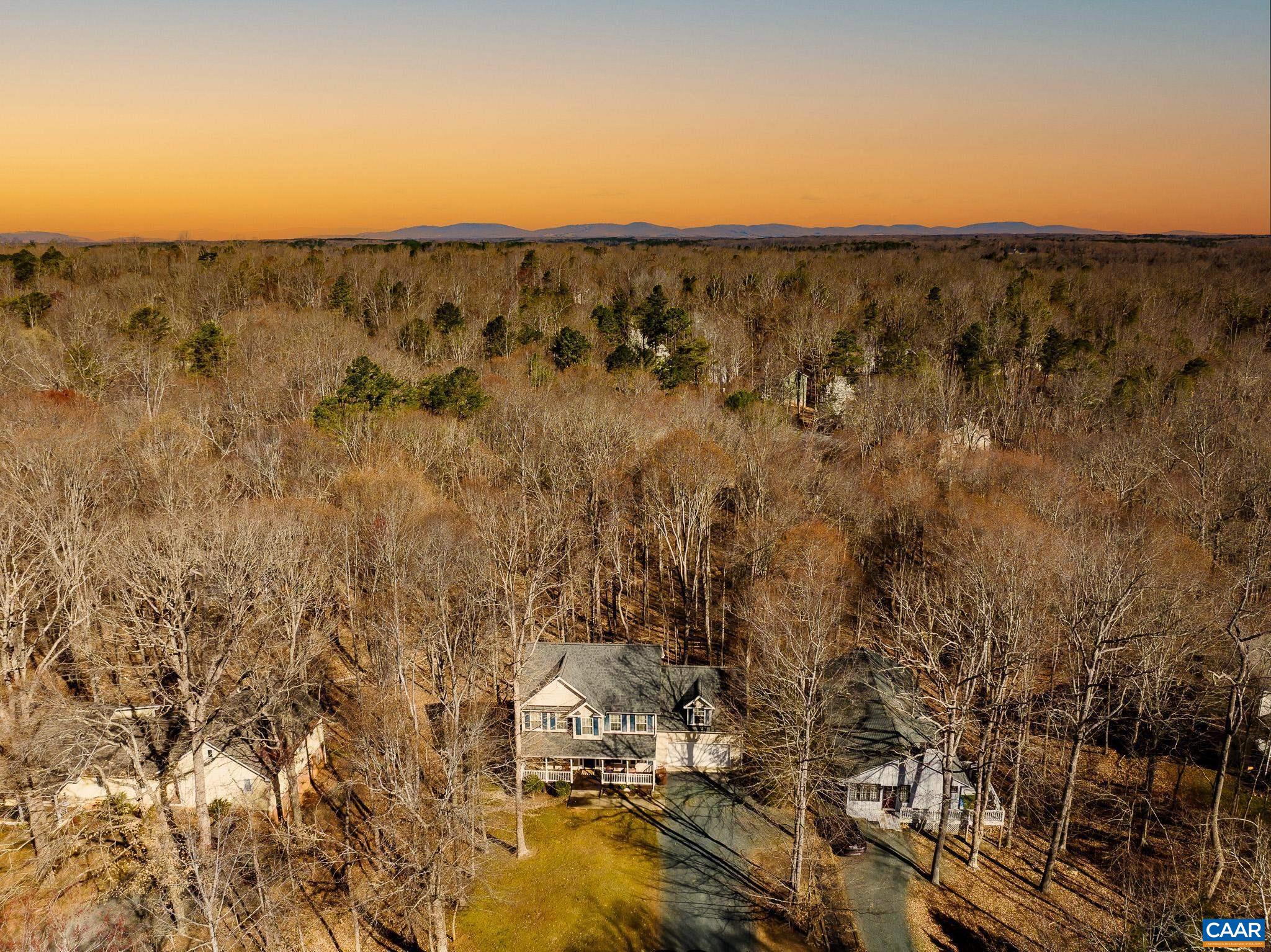 116 RIVERSIDE DR