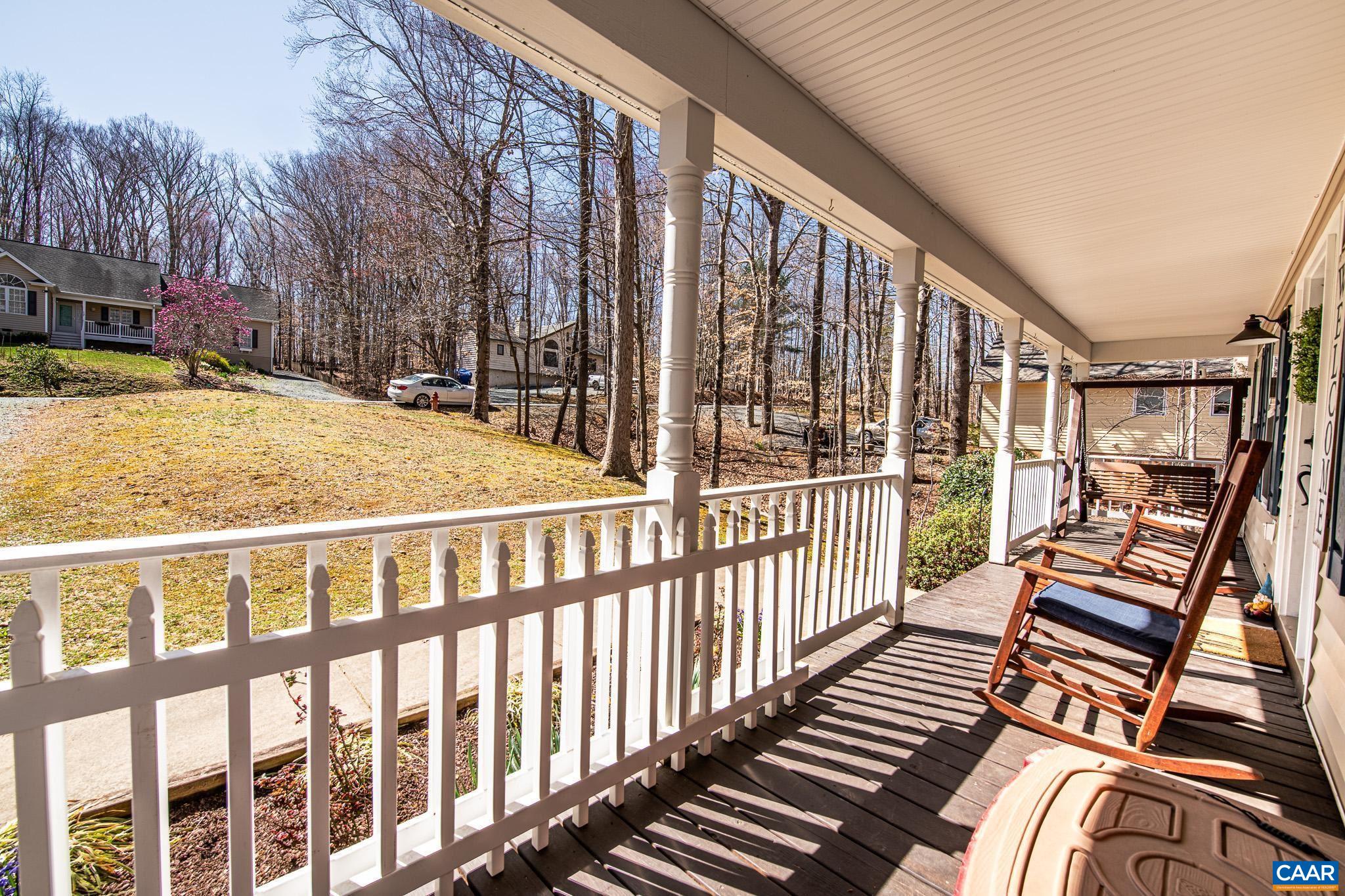 116 RIVERSIDE DR
