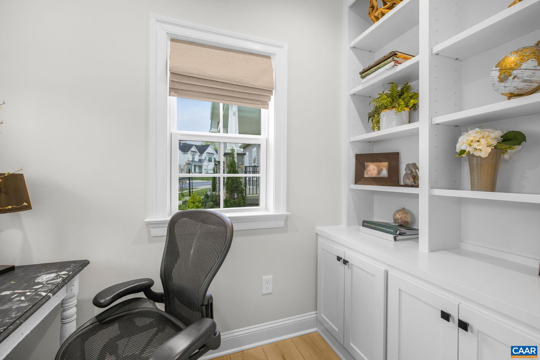 3595 THICKET RUN PL