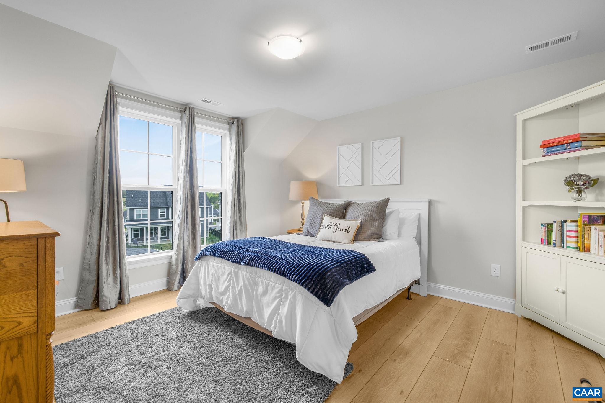 3595 THICKET RUN PL
