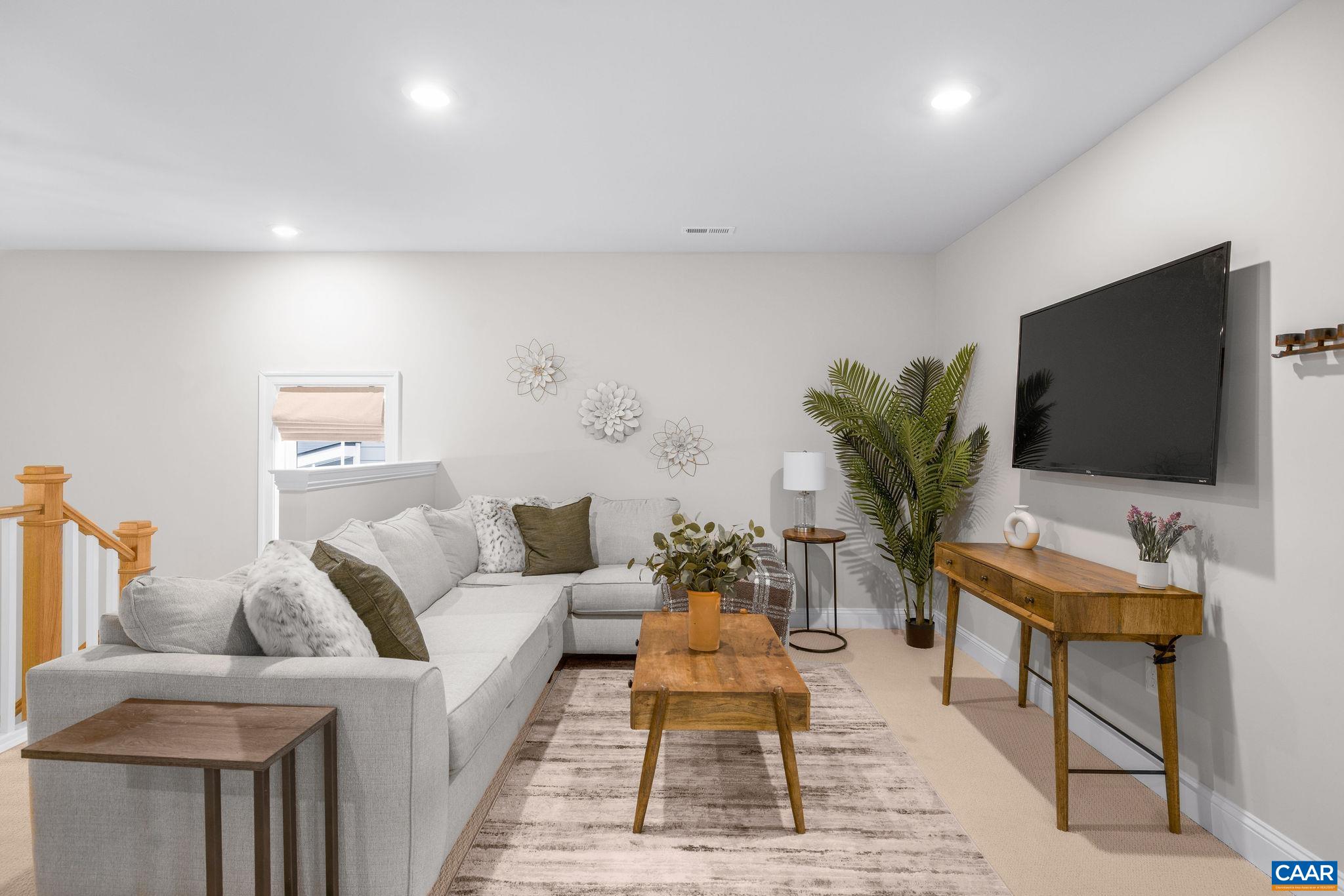 3595 THICKET RUN PL