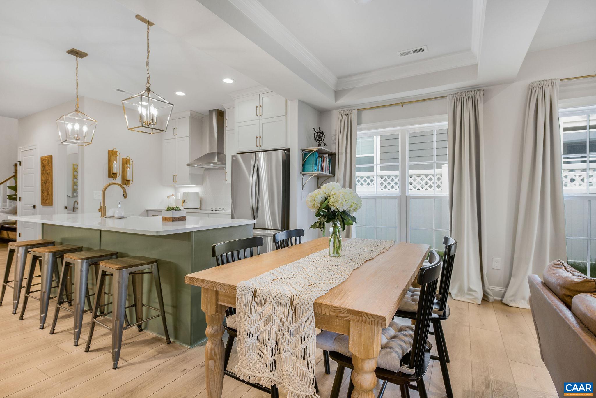 3595 THICKET RUN PL