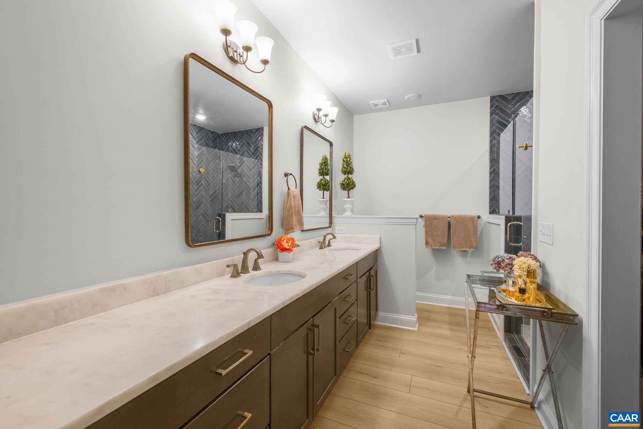 3595 THICKET RUN PL