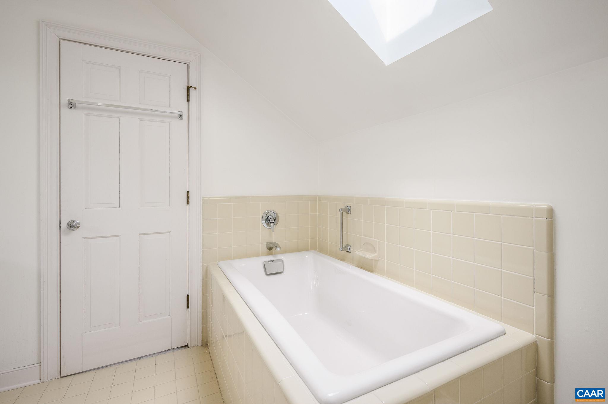 508 WORTHINGTON DR Unit: C