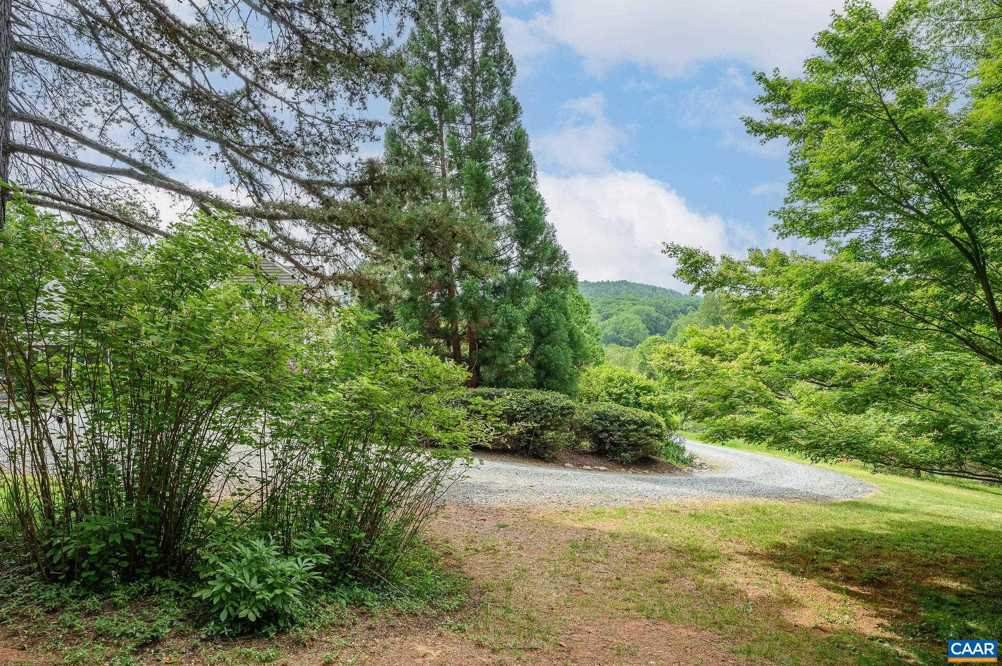 888 WOLF TRAP RD