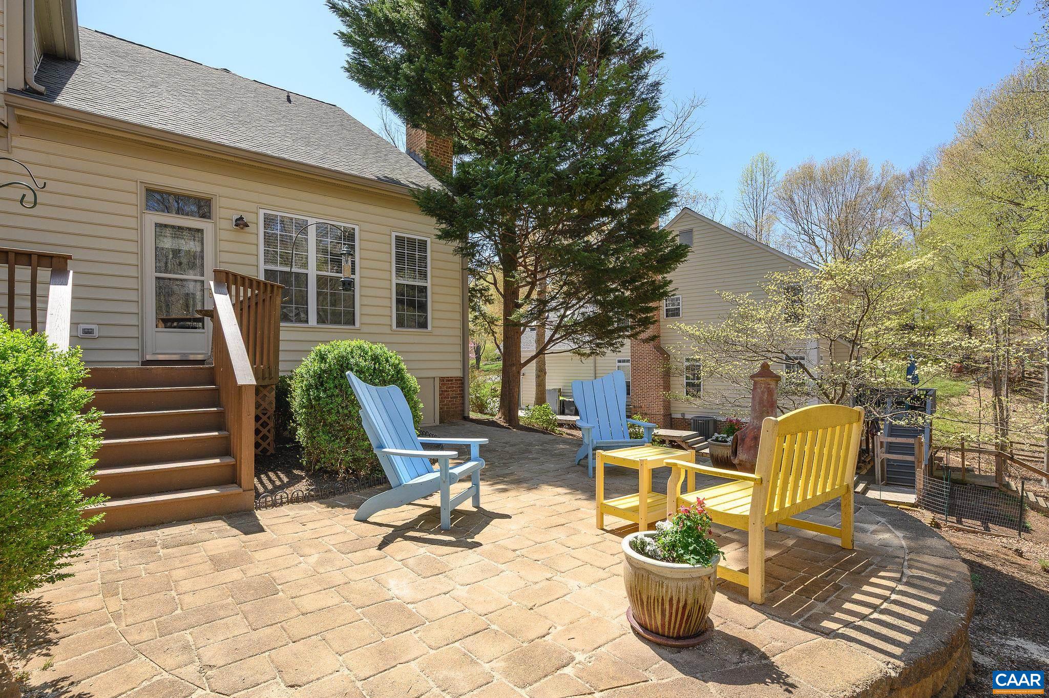 817 KING WILLIAM DR