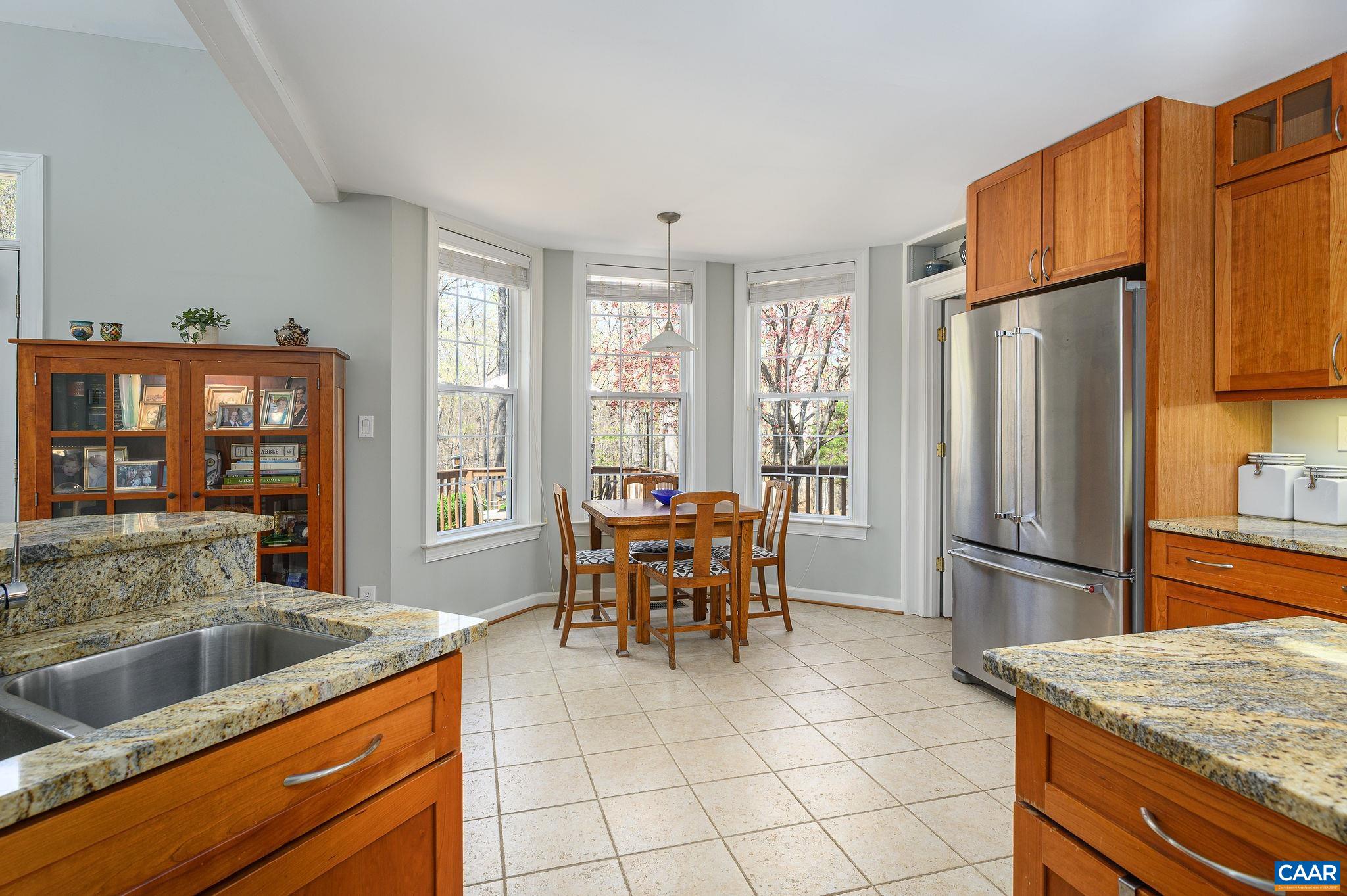 817 KING WILLIAM DR