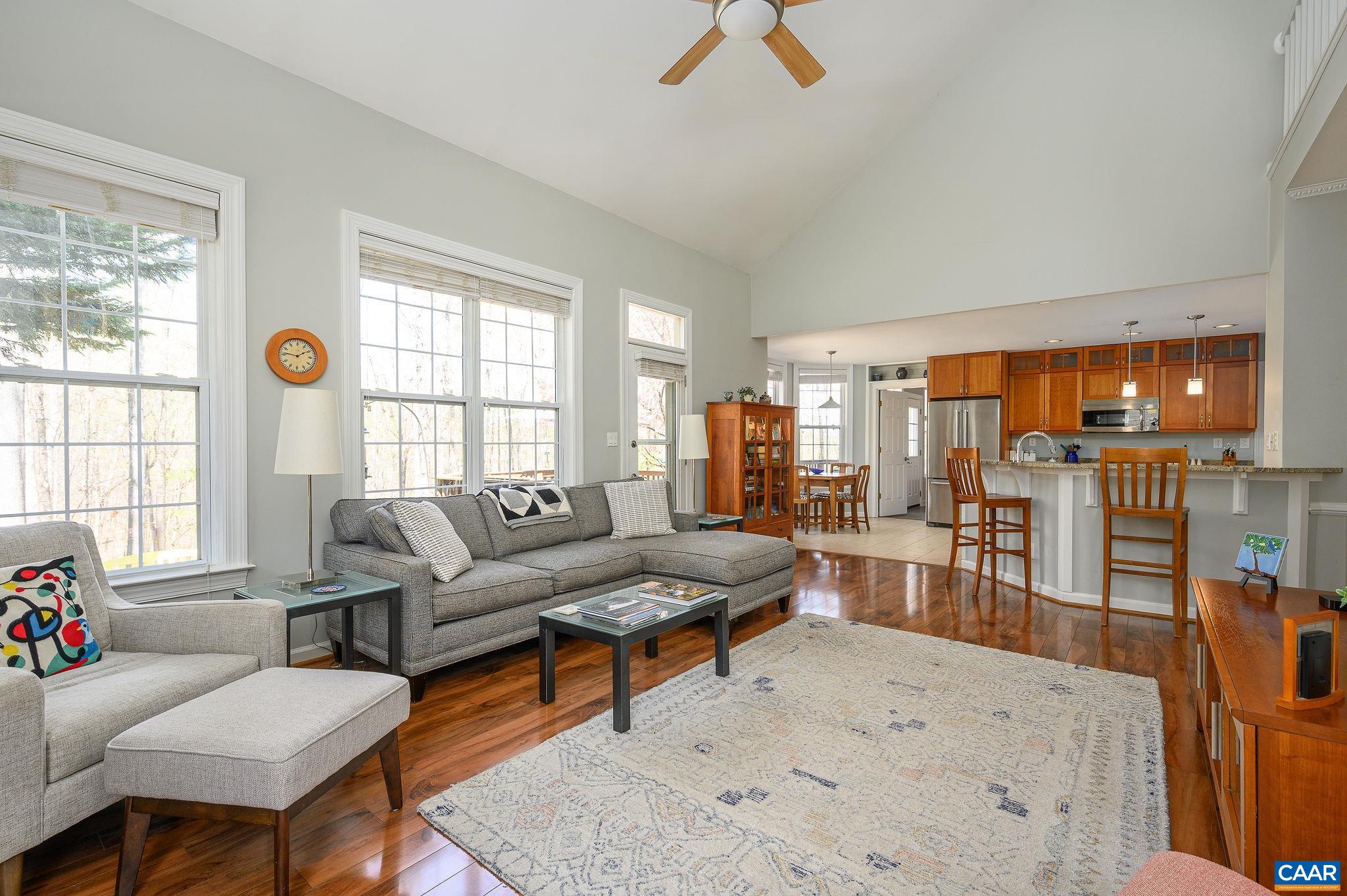 817 KING WILLIAM DR