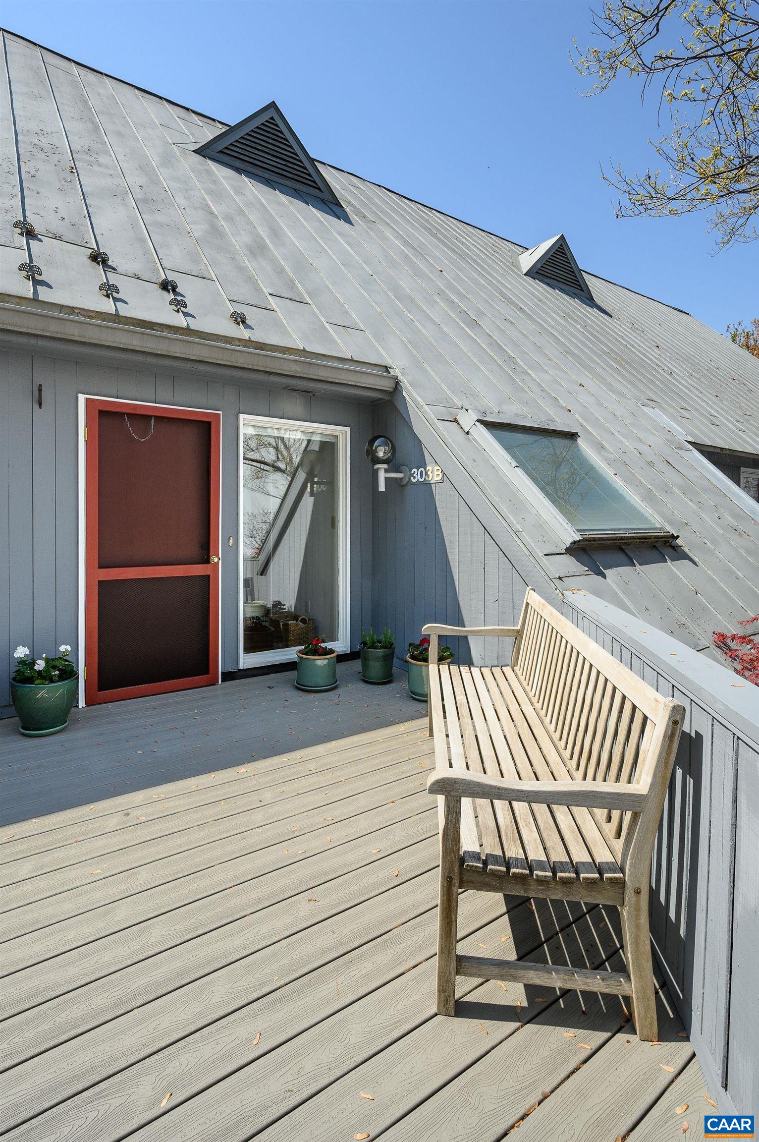 303 NW 2ND ST Unit: B