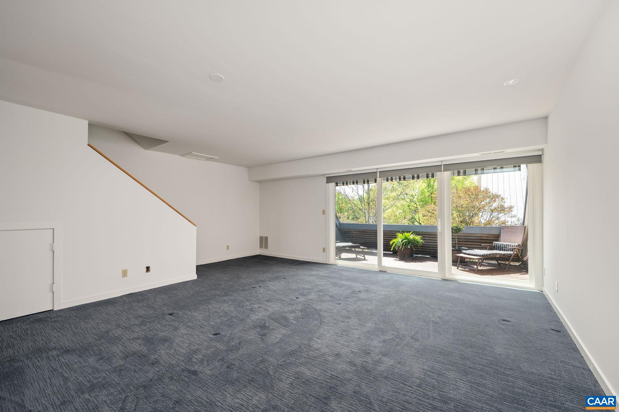 303 NW 2ND ST Unit: B